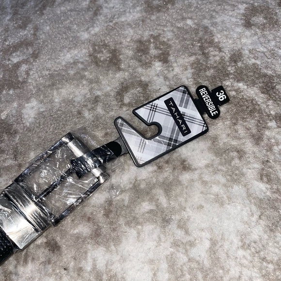 Tahari brand double sided reversible black leather belt SZ 36 NEW - Picture 2 of 9